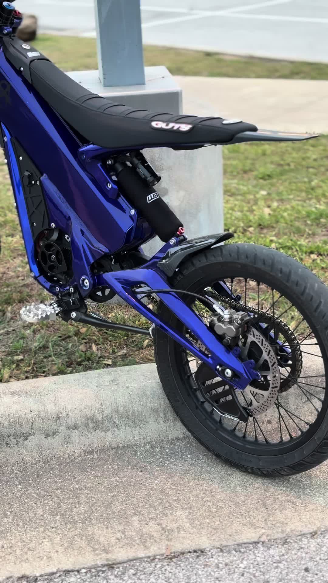 @XXX_GAV1N