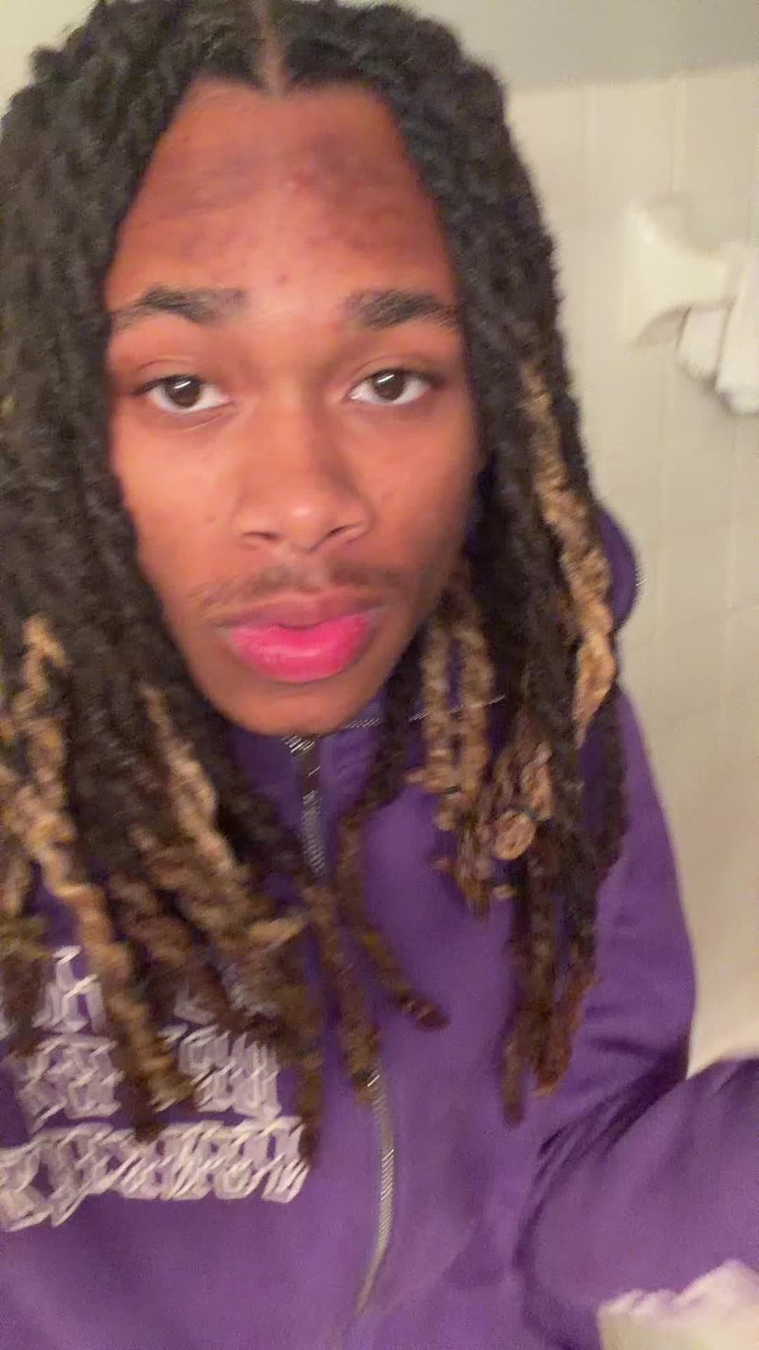 @Dee🔥🦁