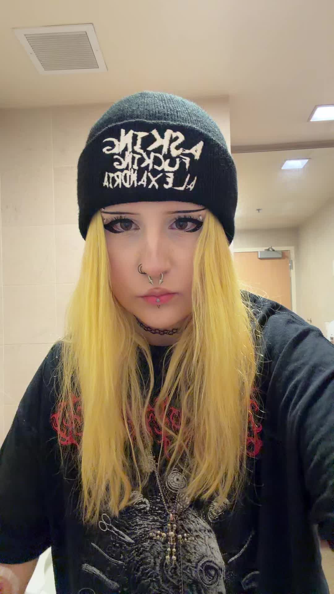 @caroline {¬ºཀ°}¬
