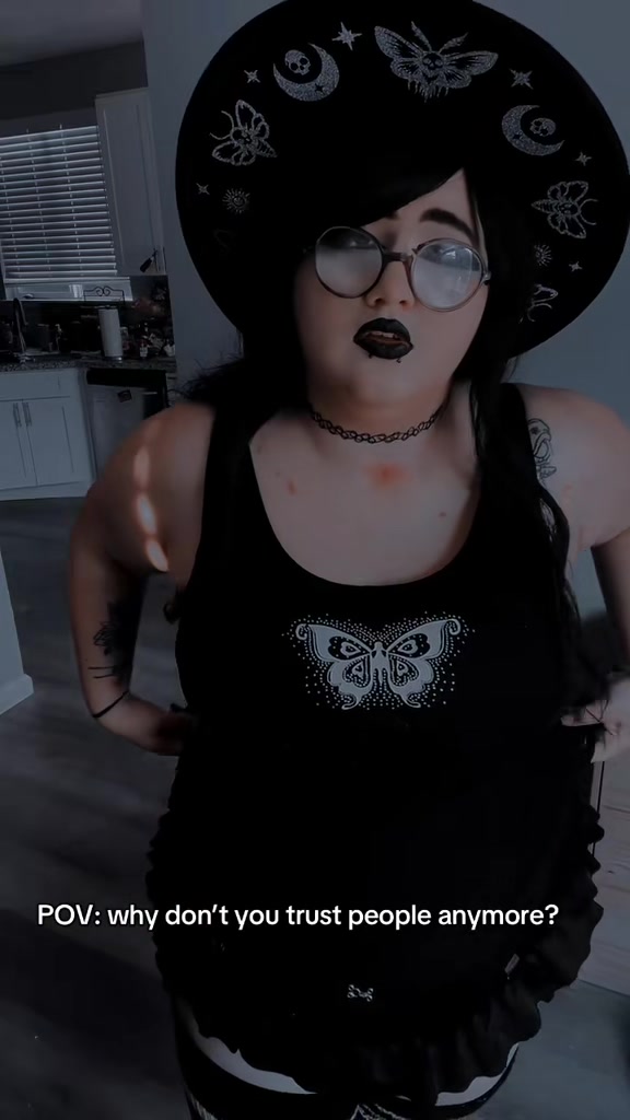 @sp00ky_treats