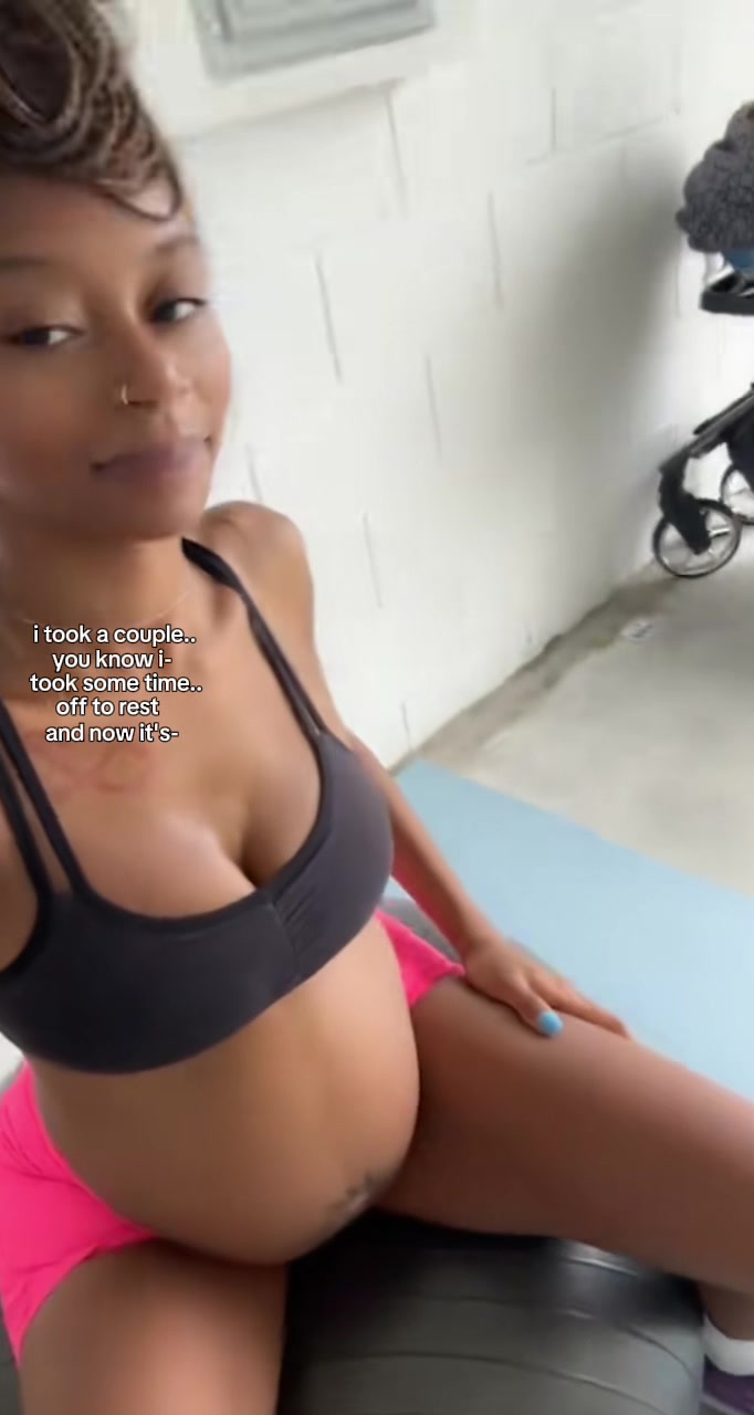 @Eleisha C. | Fit Mom 💪🏽🦩