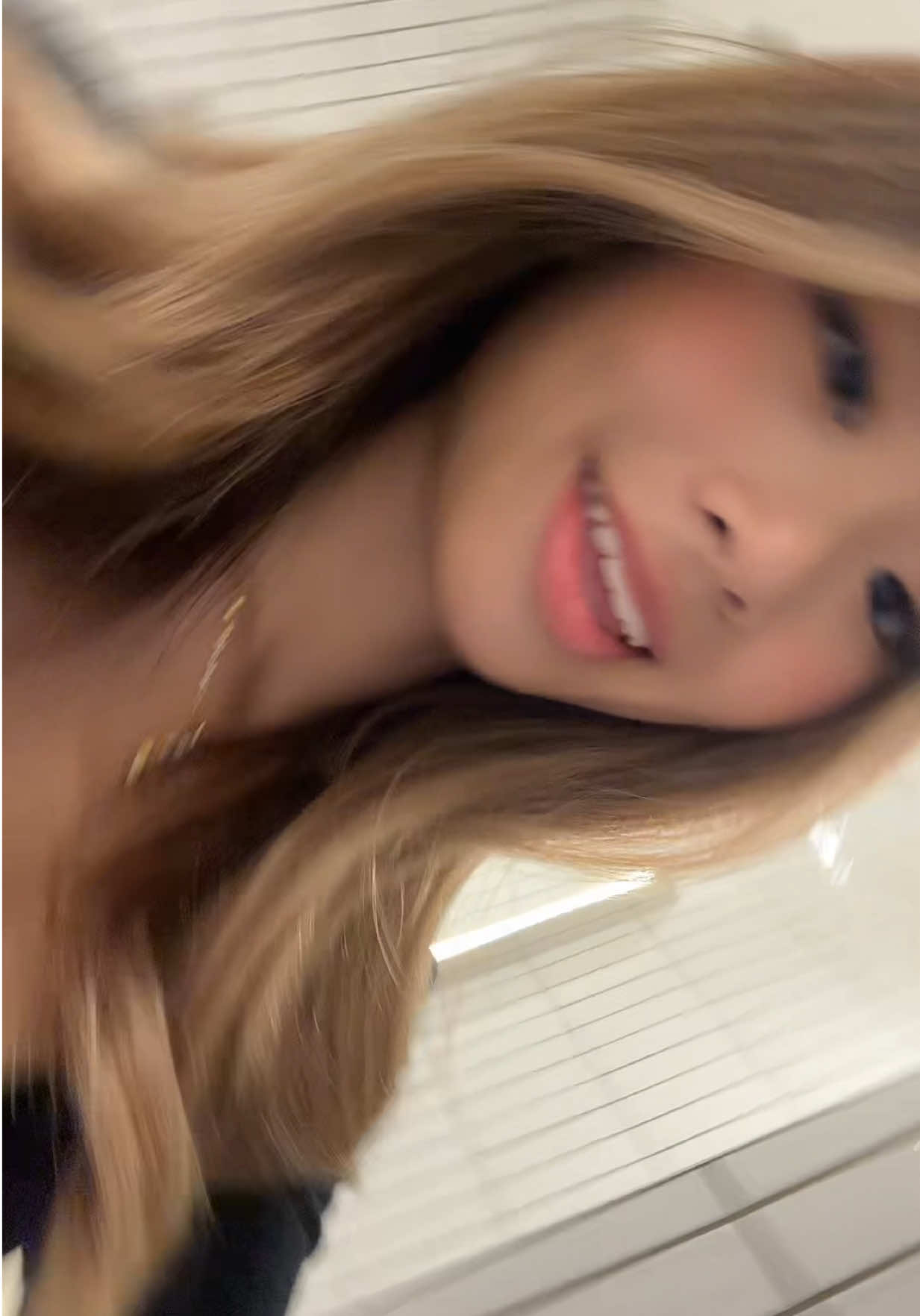 @Hika ᥫ᭡