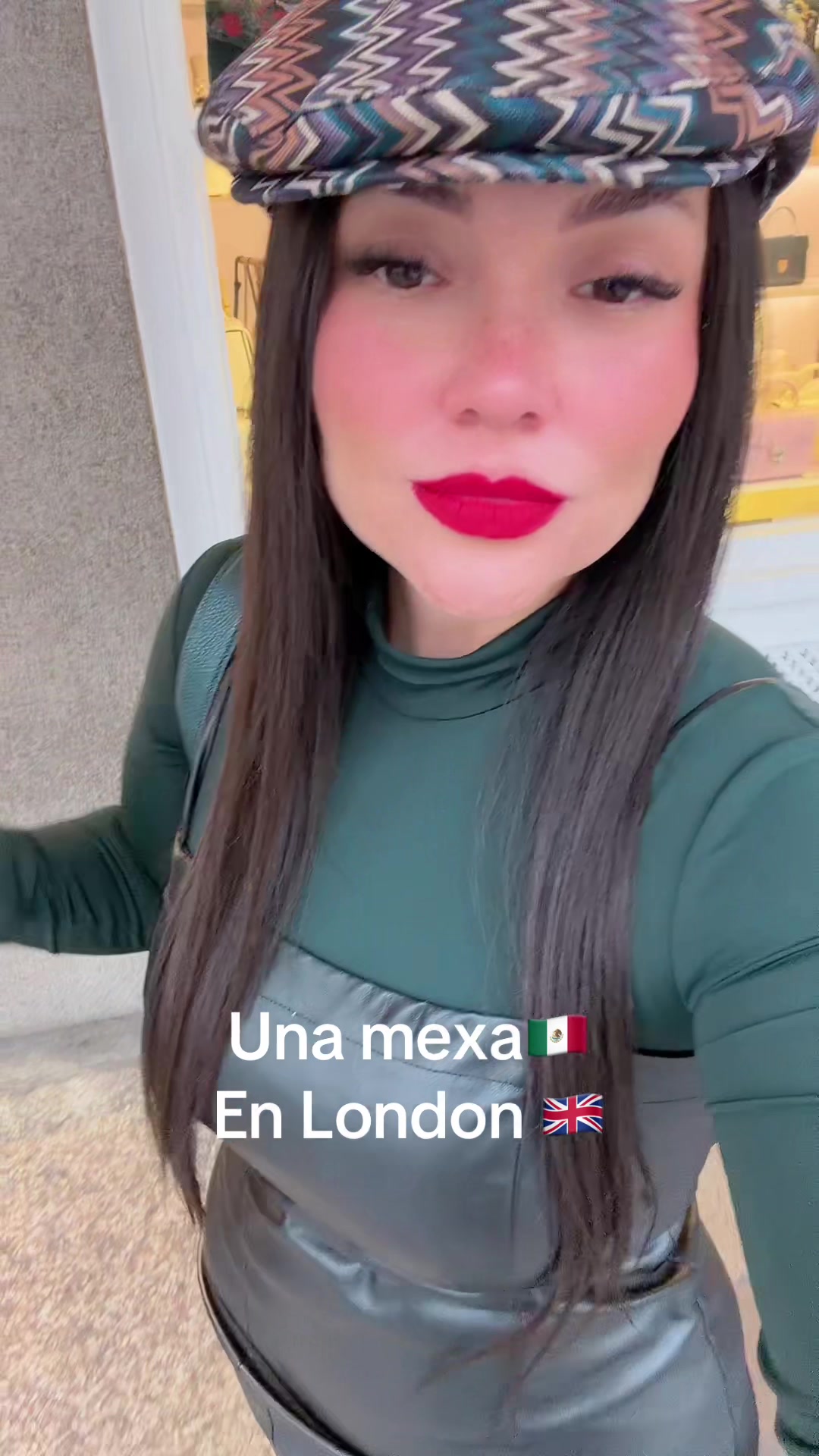 @AKMO