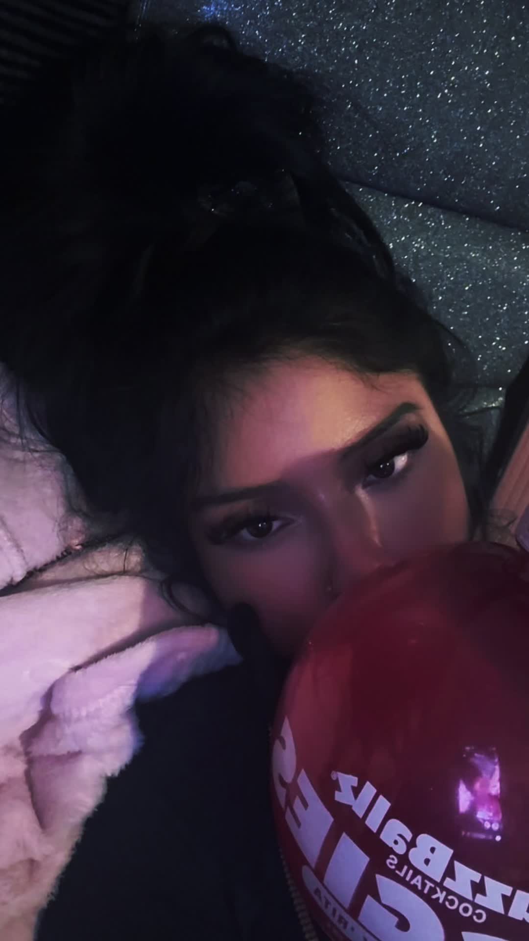 @⃟