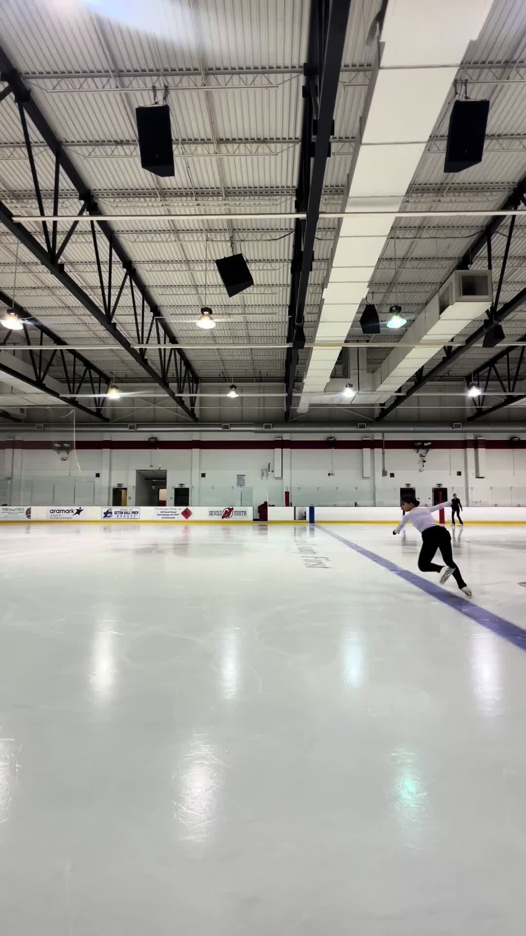 @mia🌟⛸️