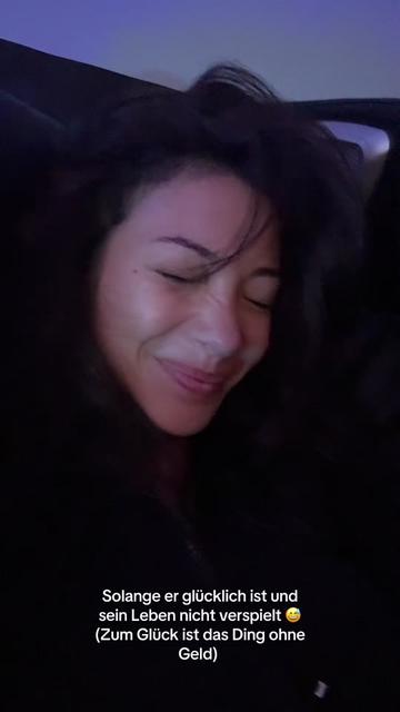 @Paola
