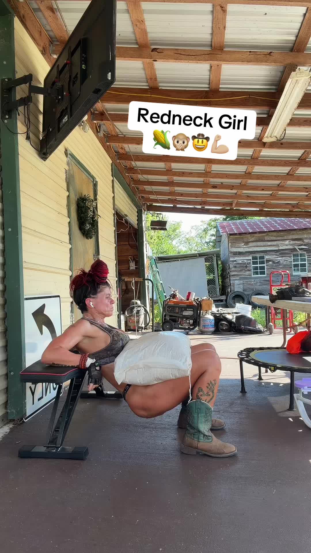 @RedneckBaddie