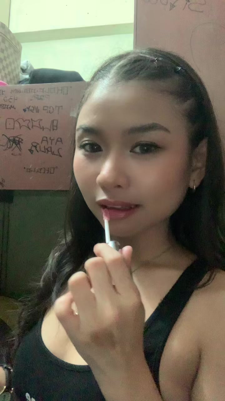 @𝑺𝒂𝒎𝒎𝒚 𓂃ෆ˚