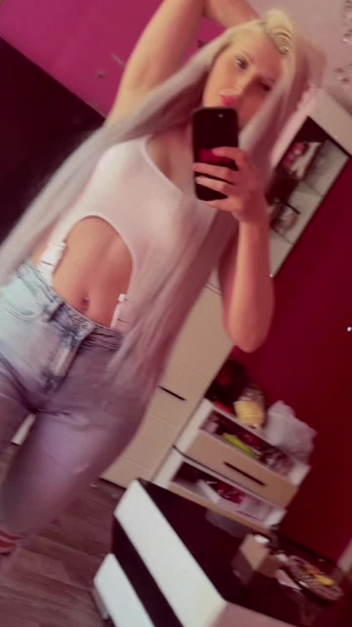 @♋️𝓒𝓱𝓮𝓻𝓻𝔂 ♡