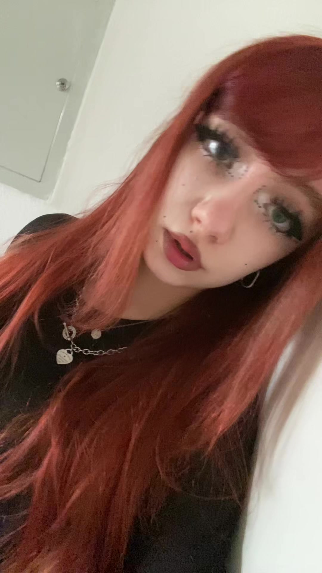 @FEMBOY GOONER ﾒ𝟶