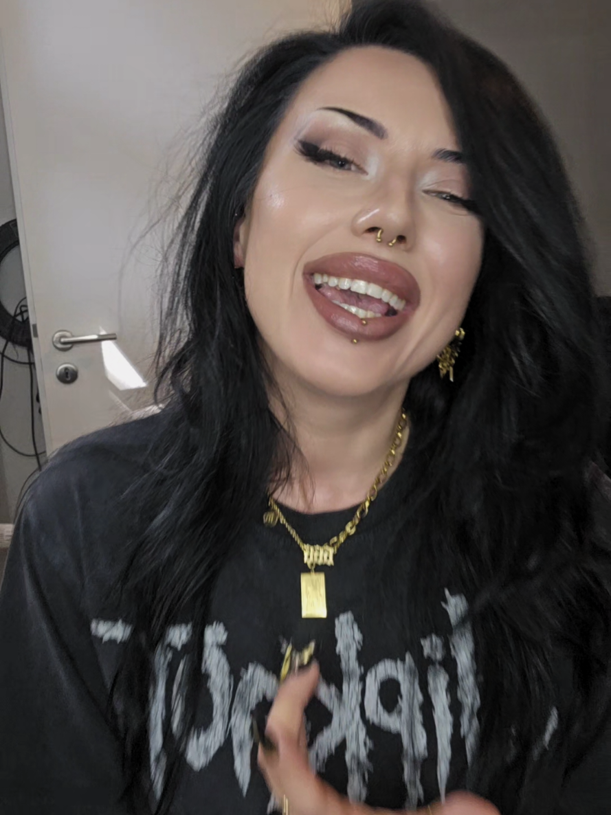 @Lina