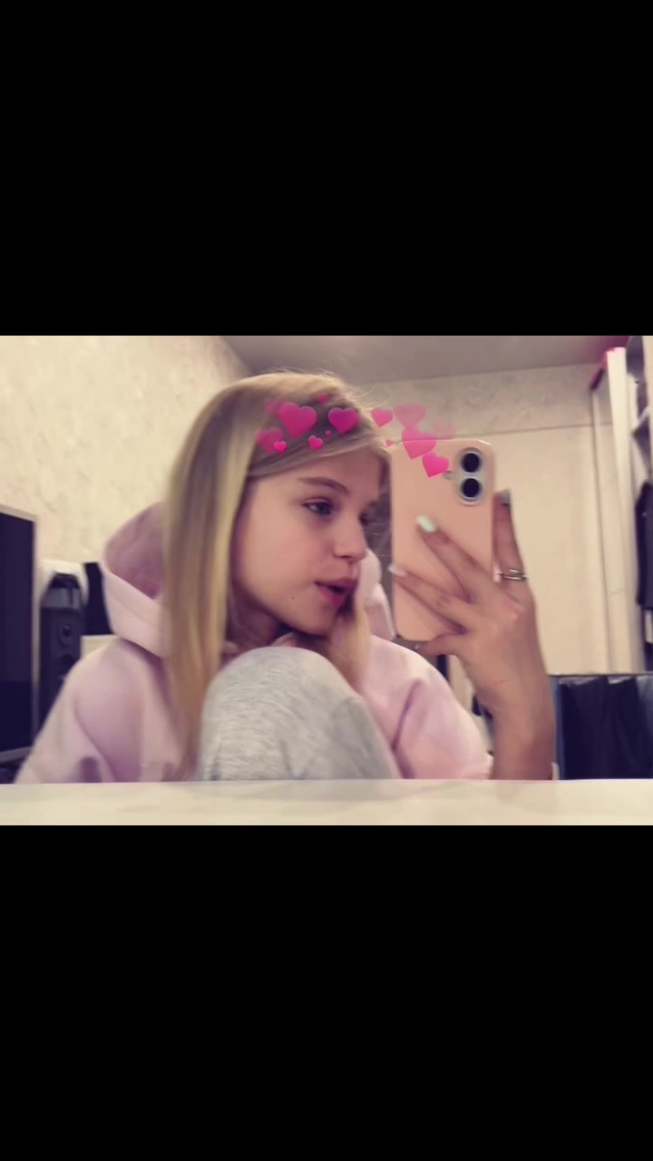 @сашка🍸🖤