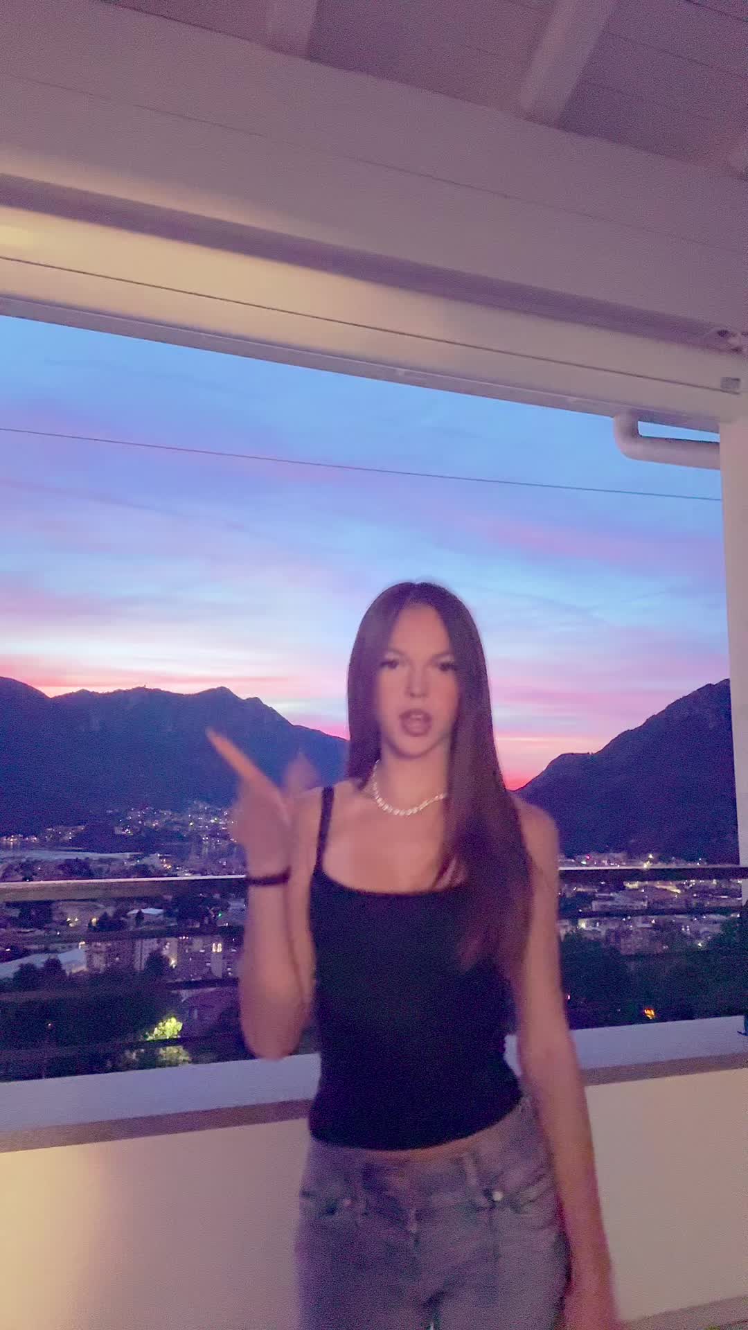 @lavale_