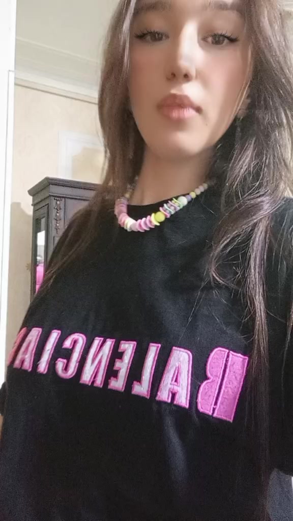 @...