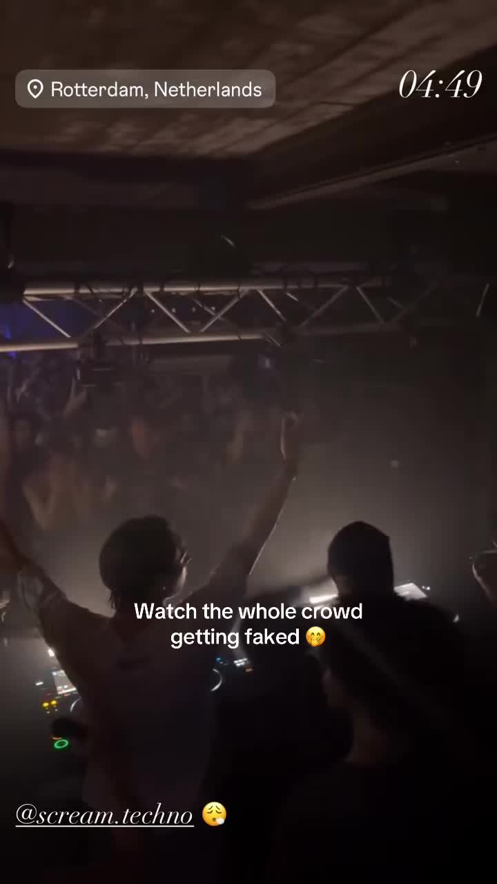 @𝕾𝖈𝖗𝖊𝖆𝖒.