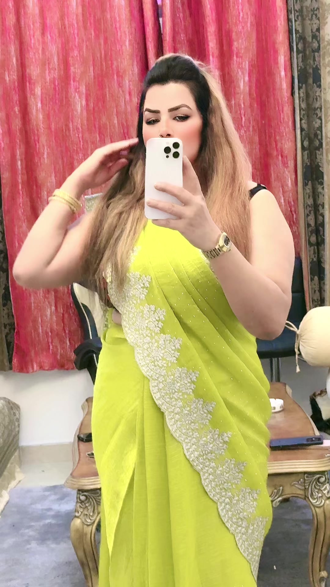 @Razia.rana.dubai