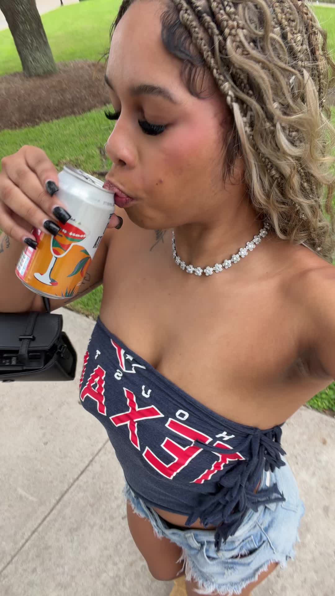 @Jessica Akbar