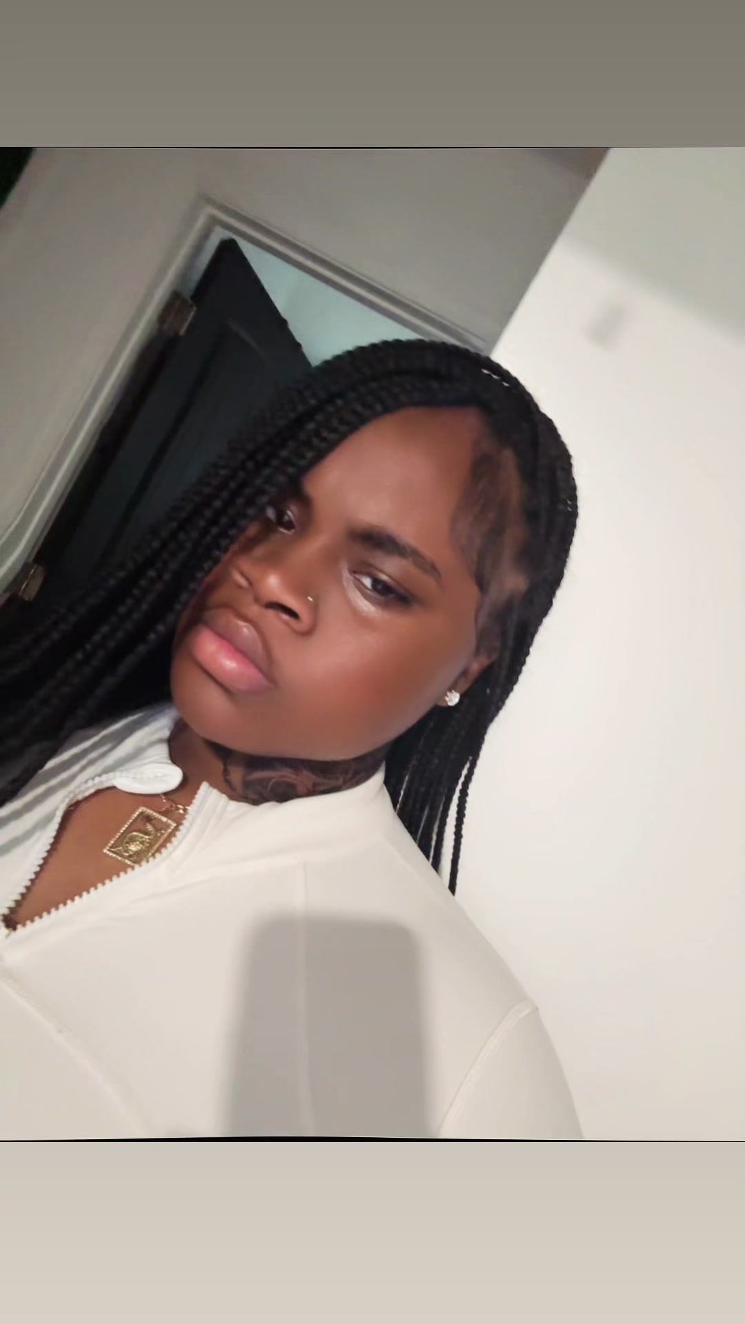 @PRETTY.LITTLE_THING