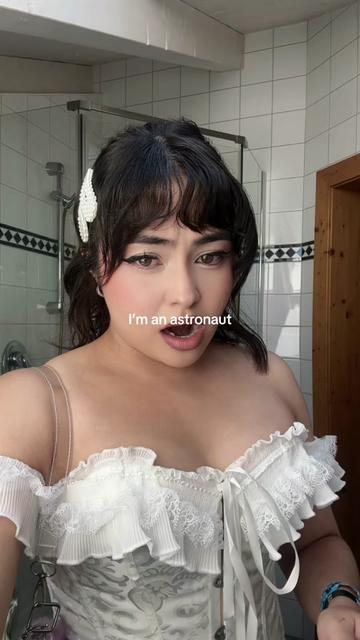 @M O O N (7