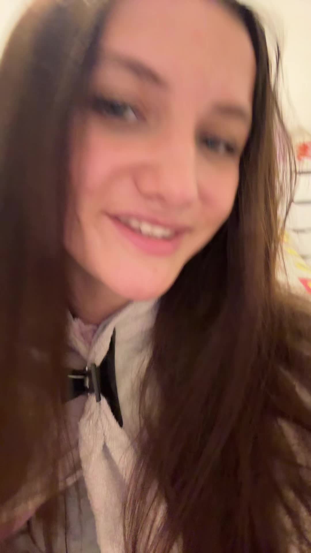 @🫦