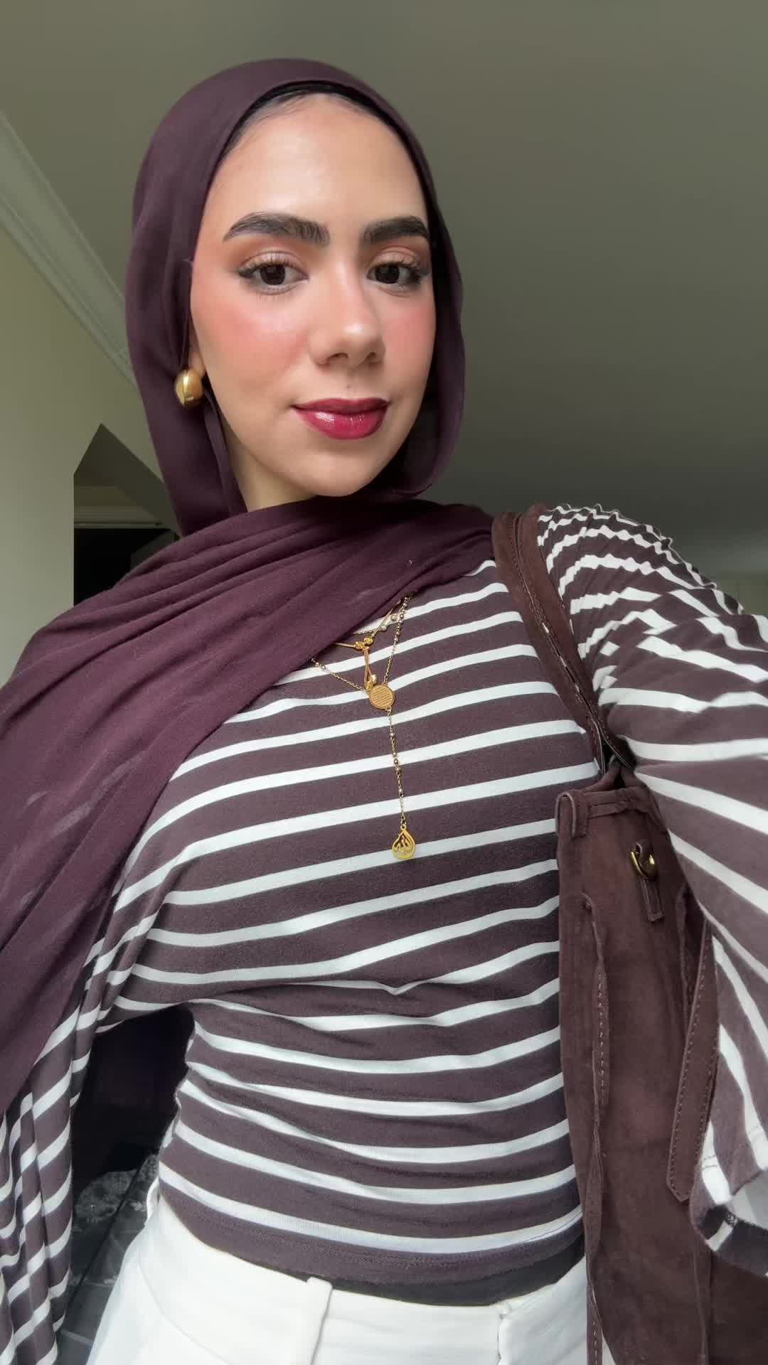 @هنا