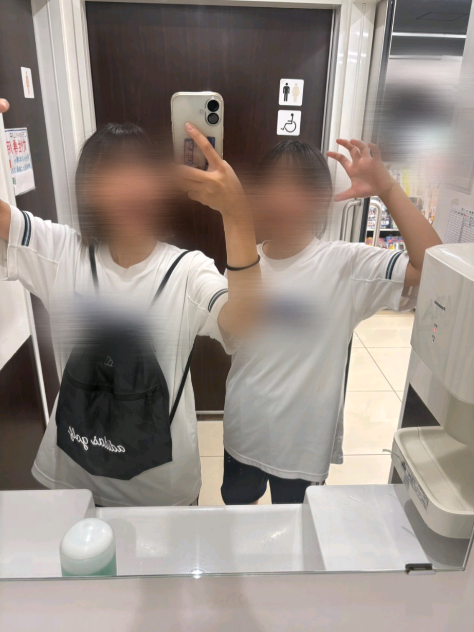 @りな
