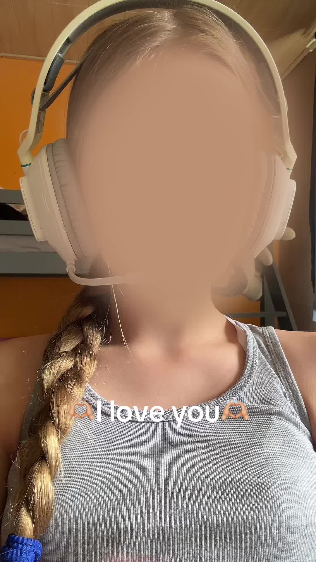 @Luna_010