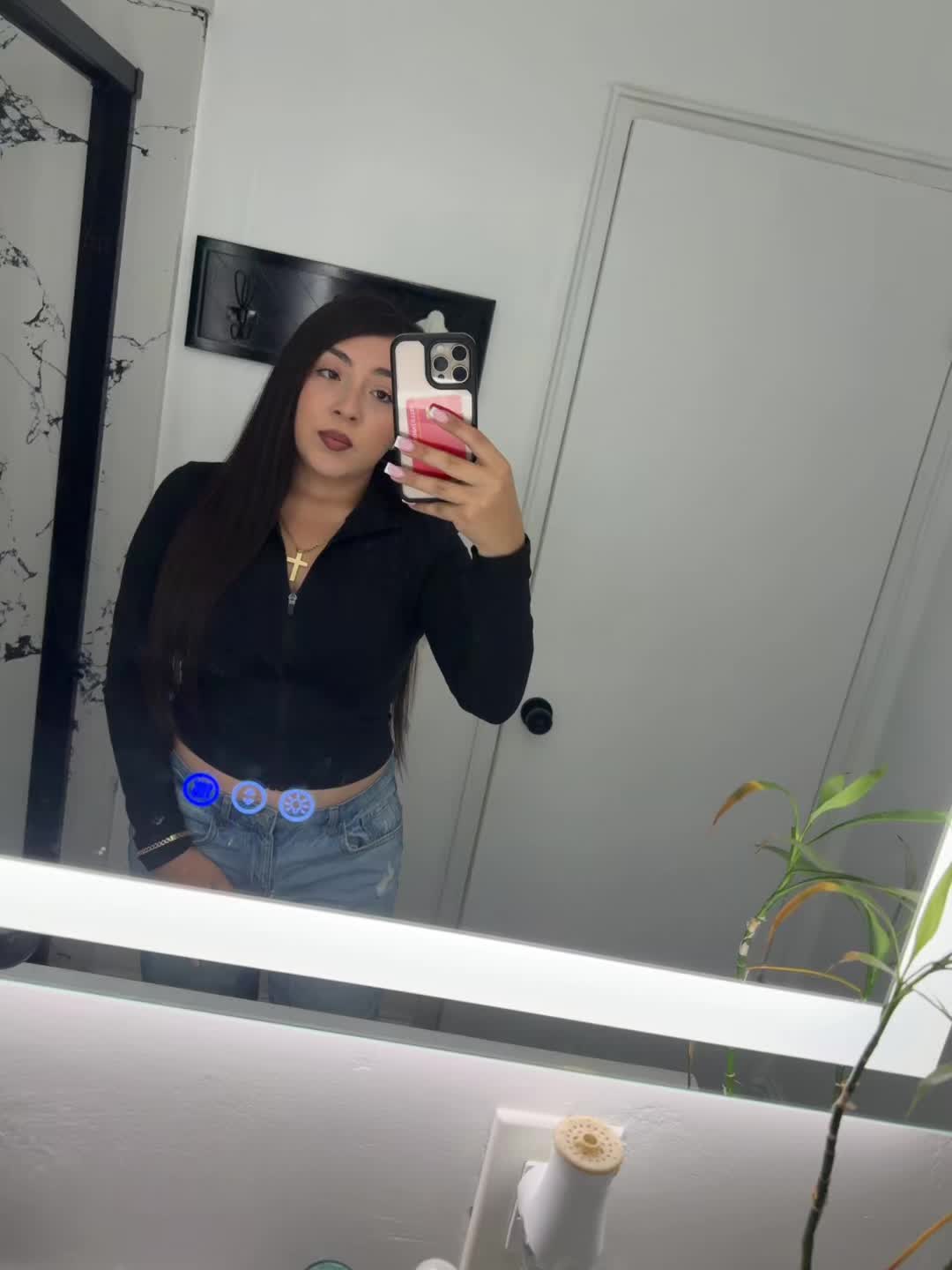 @bellaa