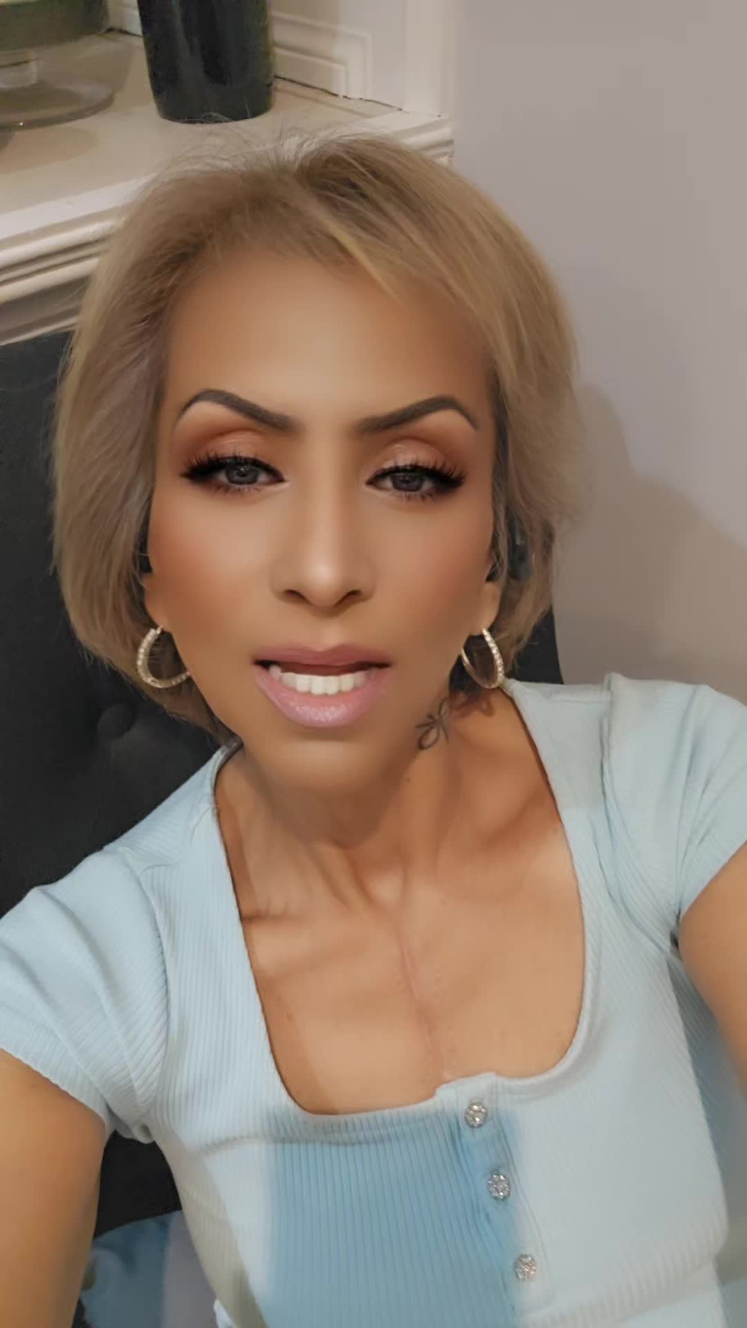 @Dee