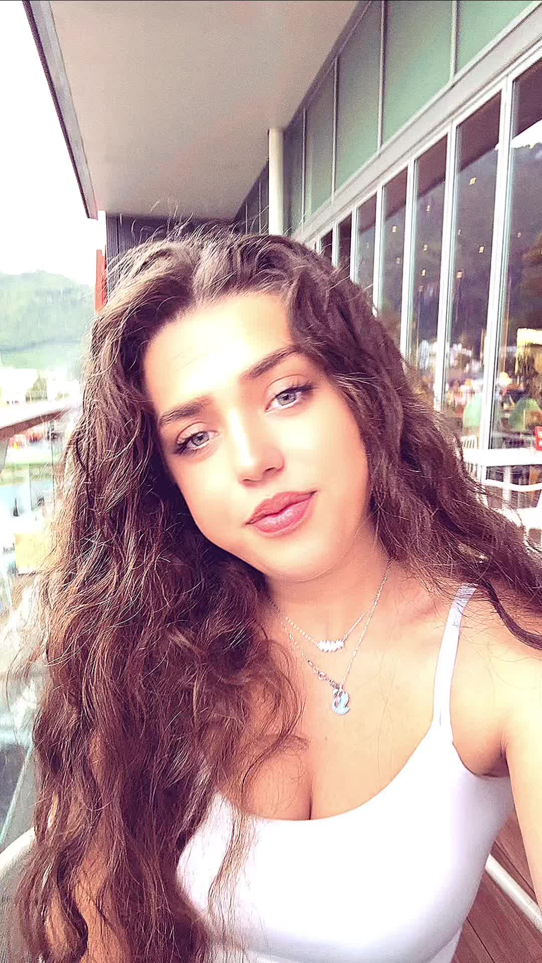 @lanja_