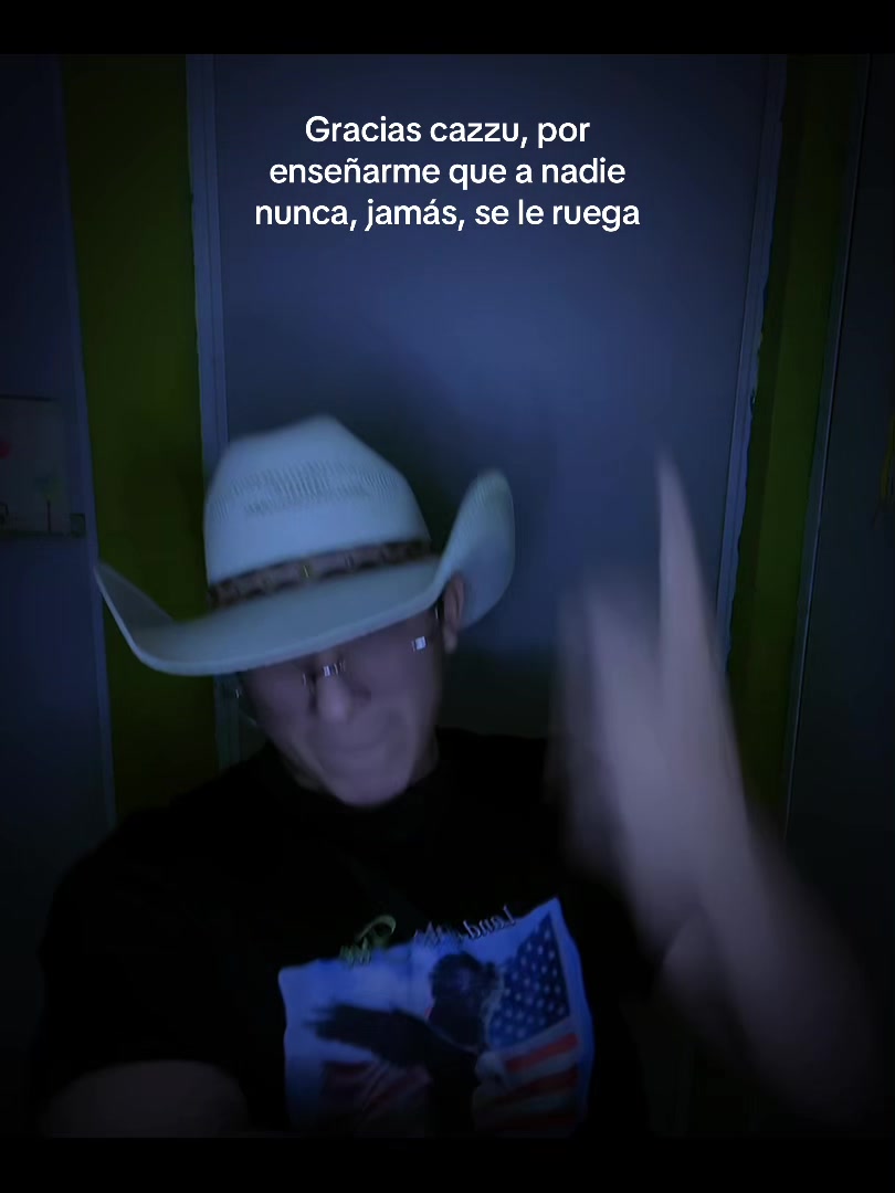 @𝑋𝑋𝐼 𝐺𝑢𝑠