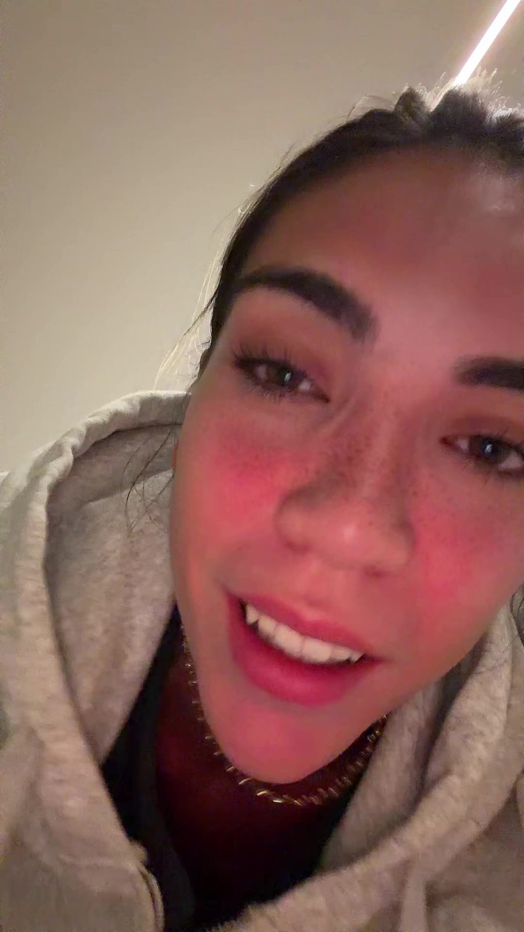 @carlaaaish