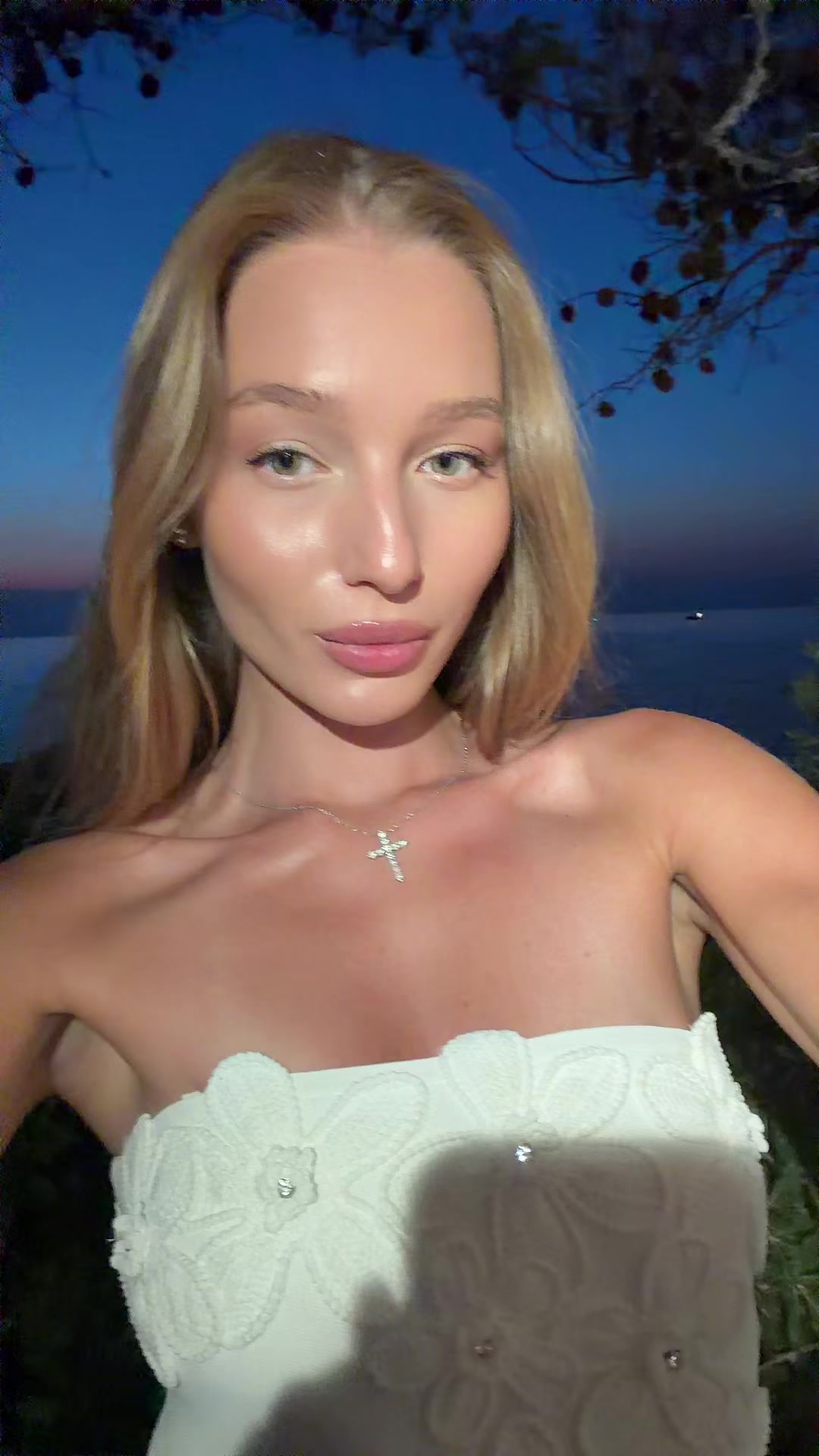 @Olga Mikhina