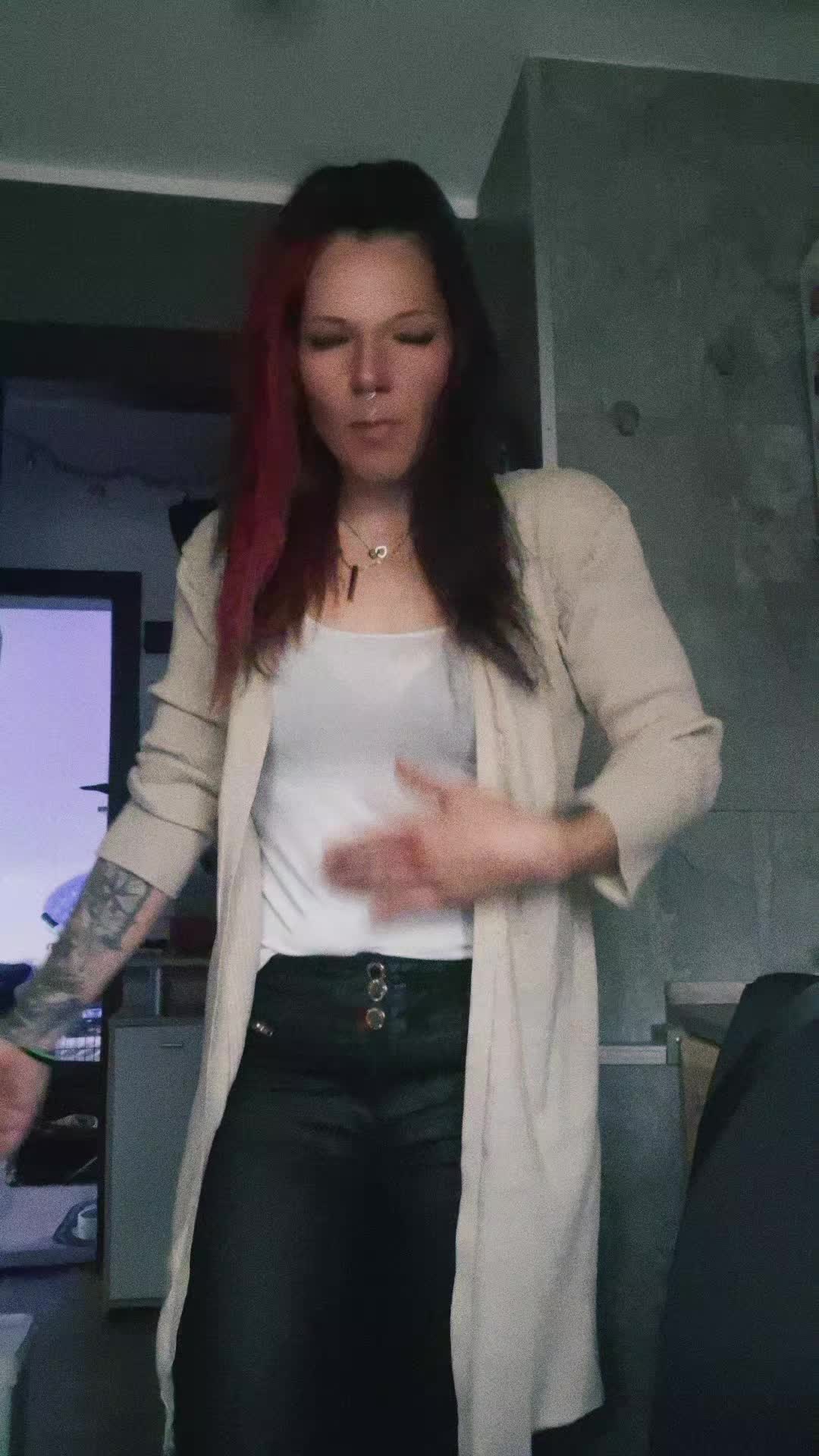 @ℕ_𝕚𝕚𝕜𝕖 💎