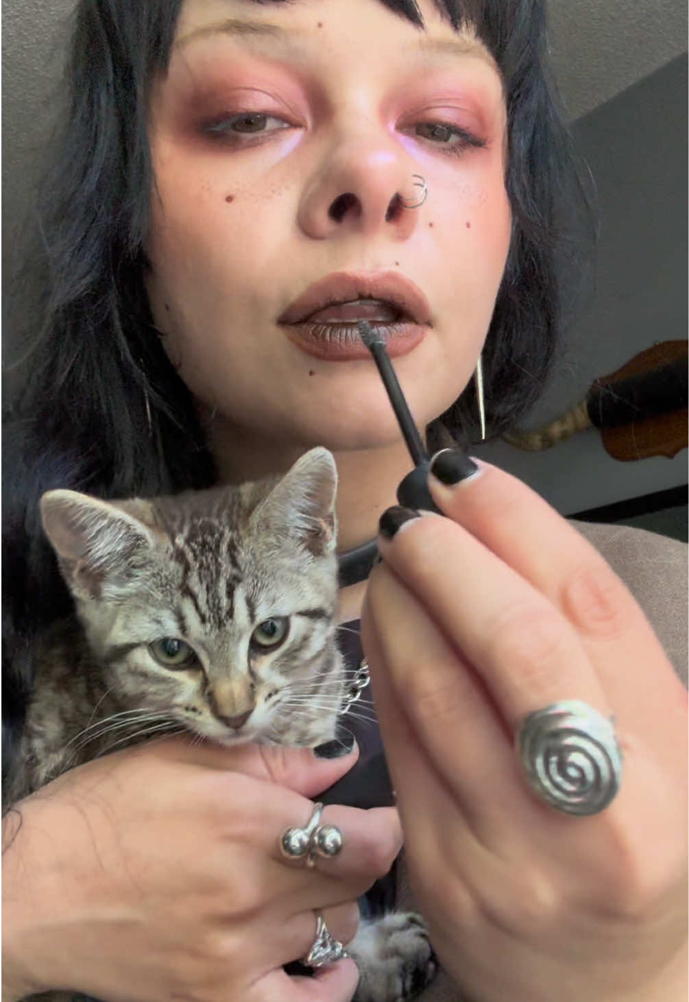 @Isabella 🪞🗝️