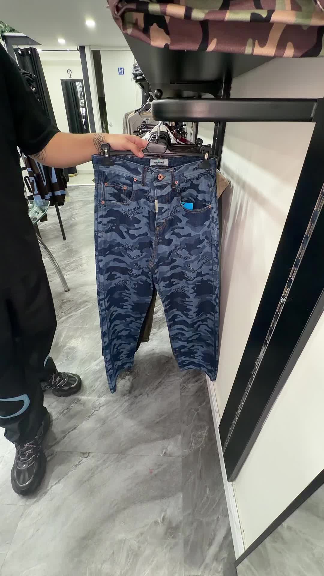@luckystreet__