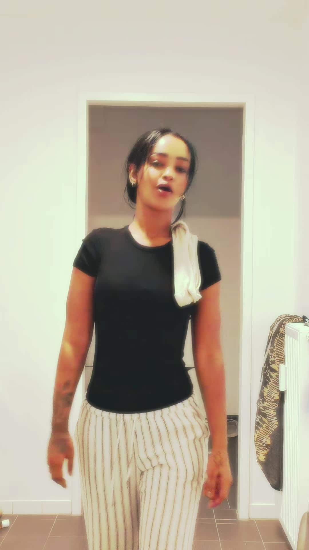 @22