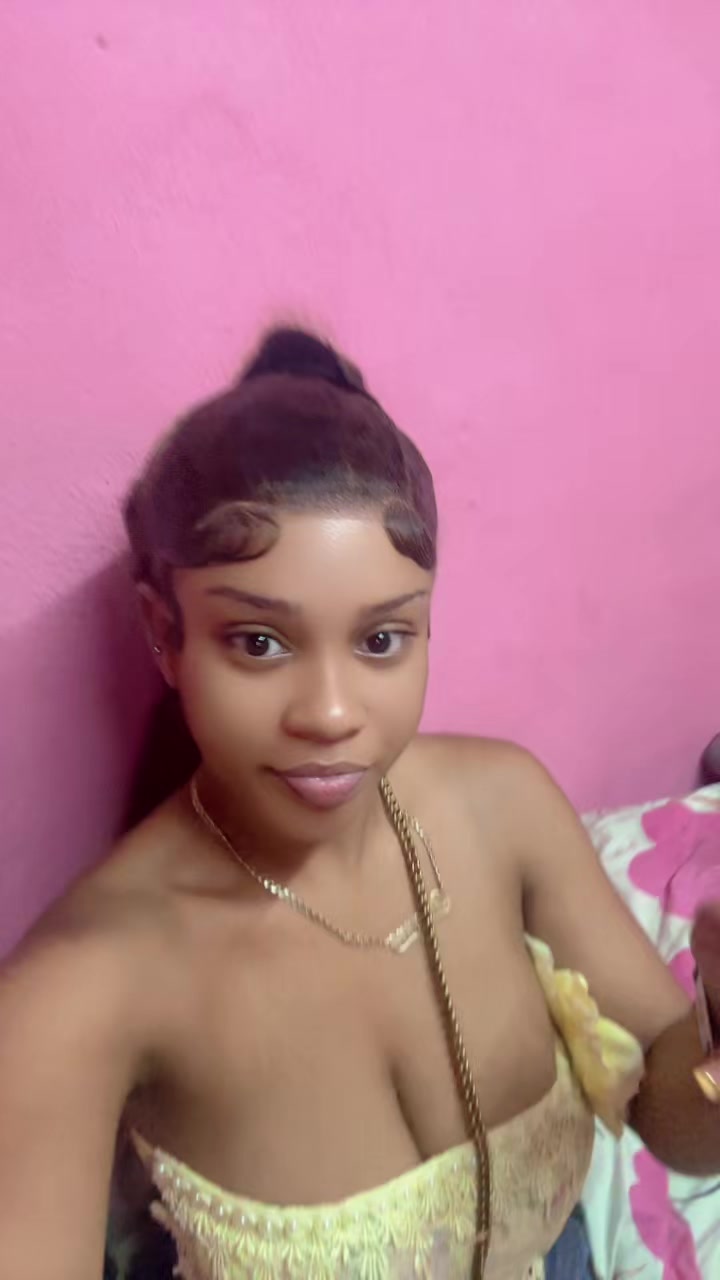 @LikkleMiss😻🎀