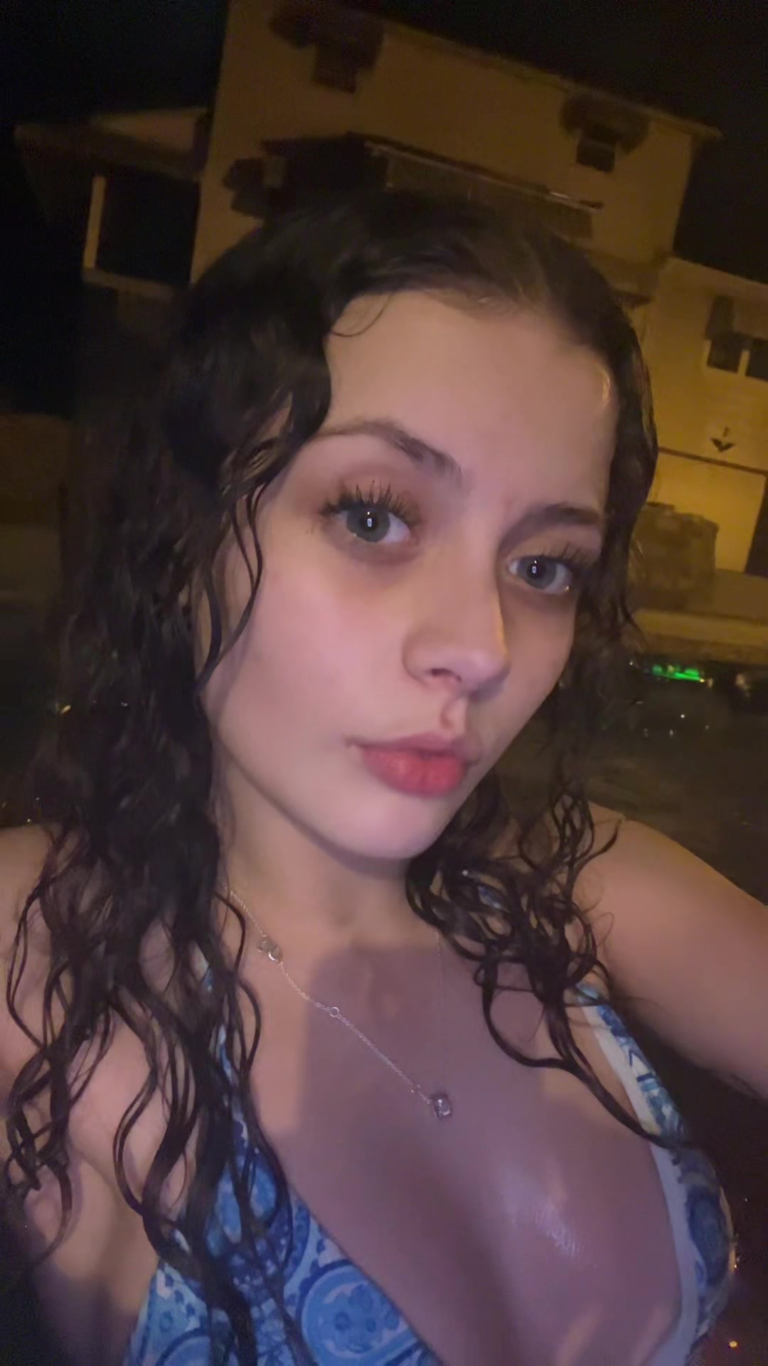 @lily