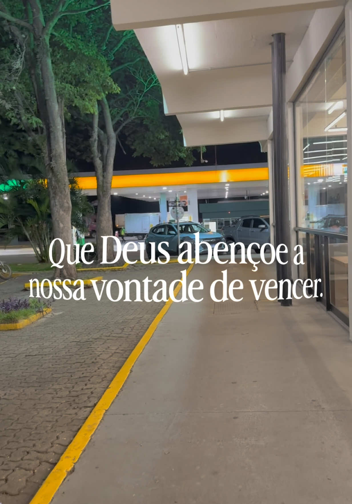 @nicoly_fonttinelly