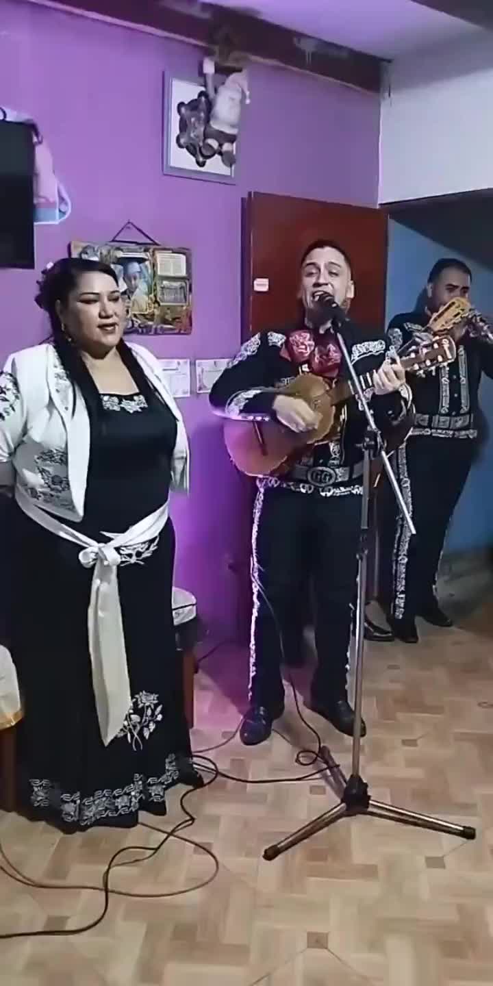 @Jos&eacute; luis y son del norte 🎸