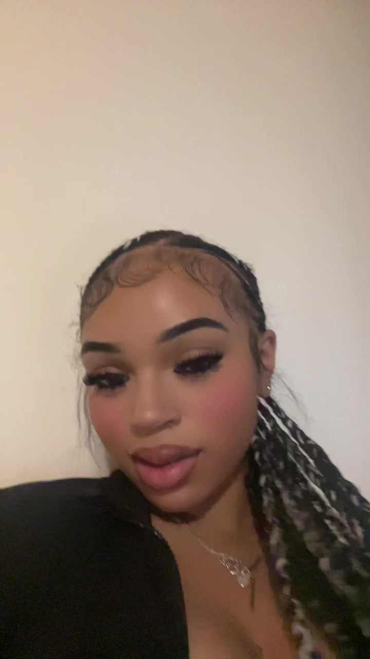 @Amya Lanaé