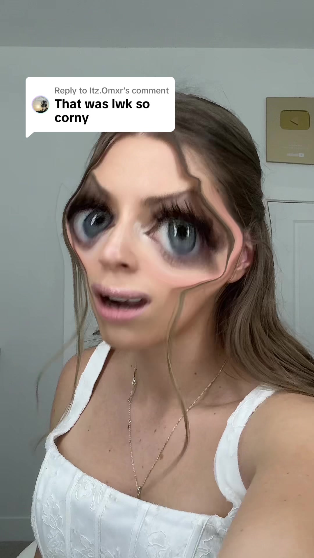 @Pink Shirt Girl