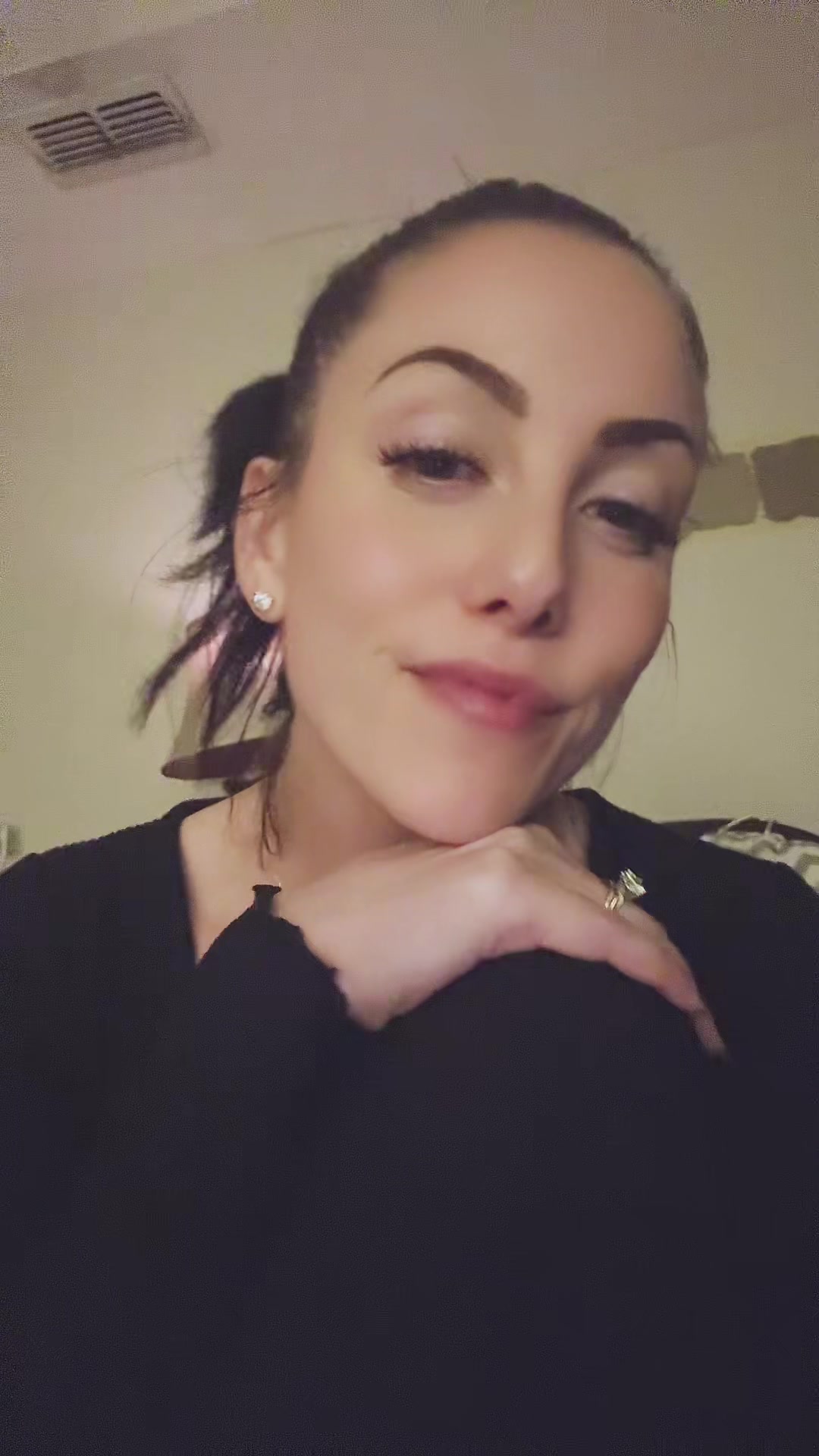 @Sasha Madrid
