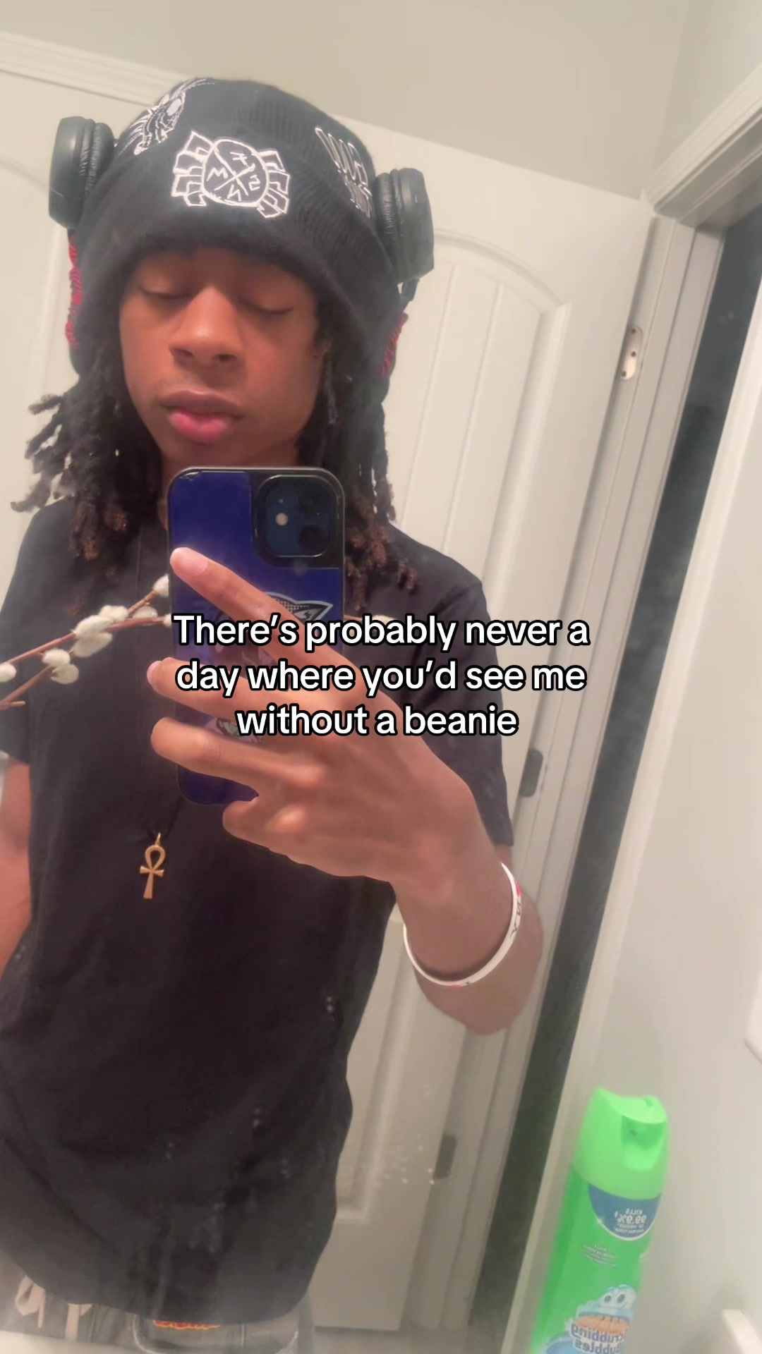 @🀥