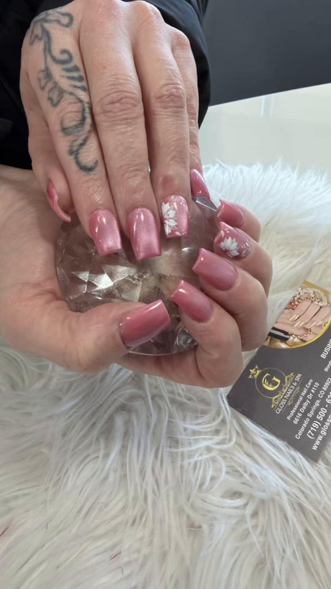 @Gloss Nail & Spa