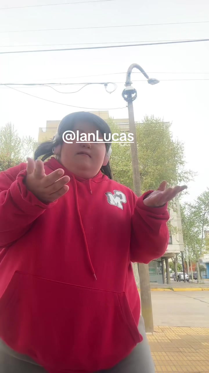 @Feli ama a a iancito