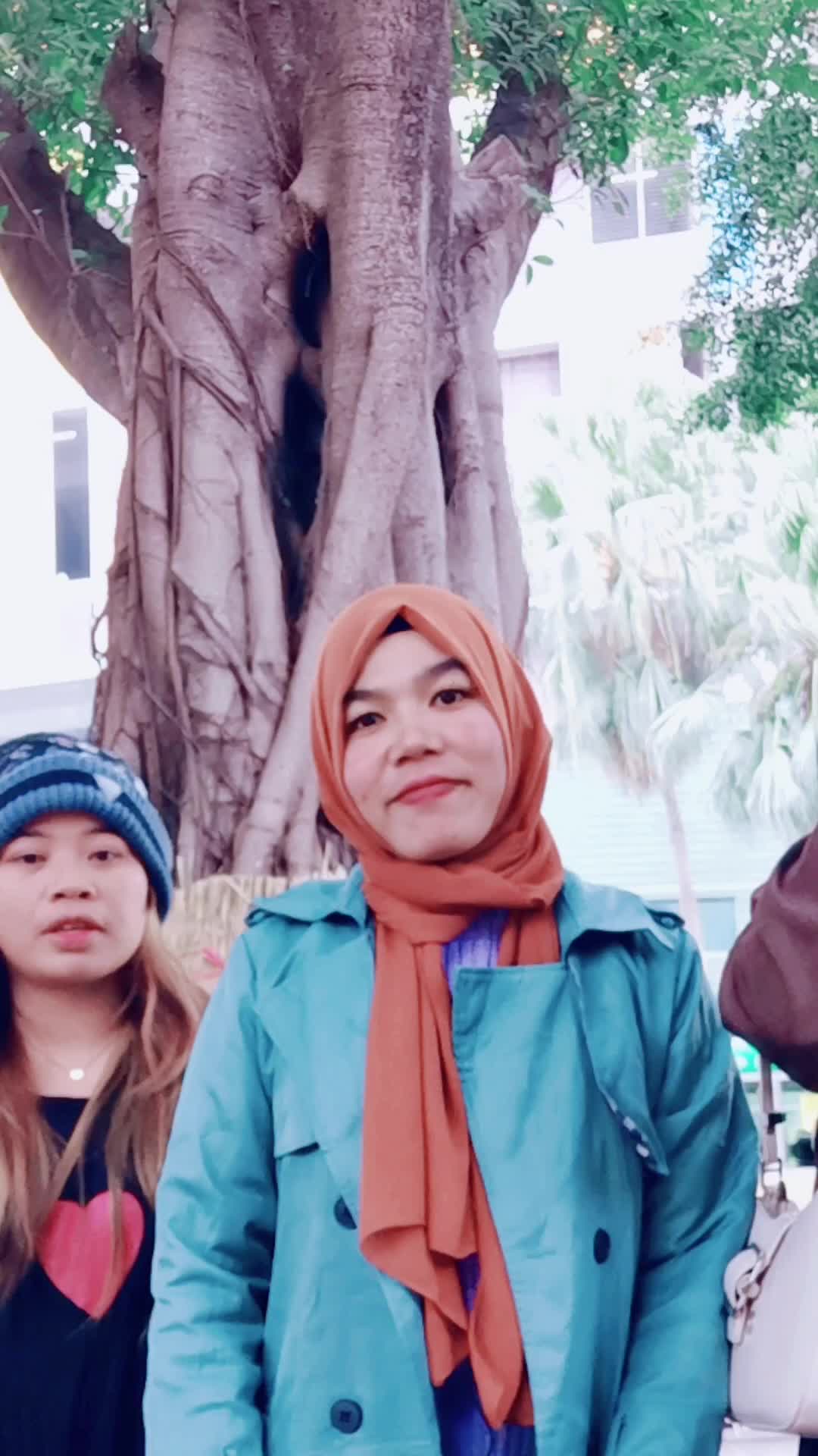 @Nhur