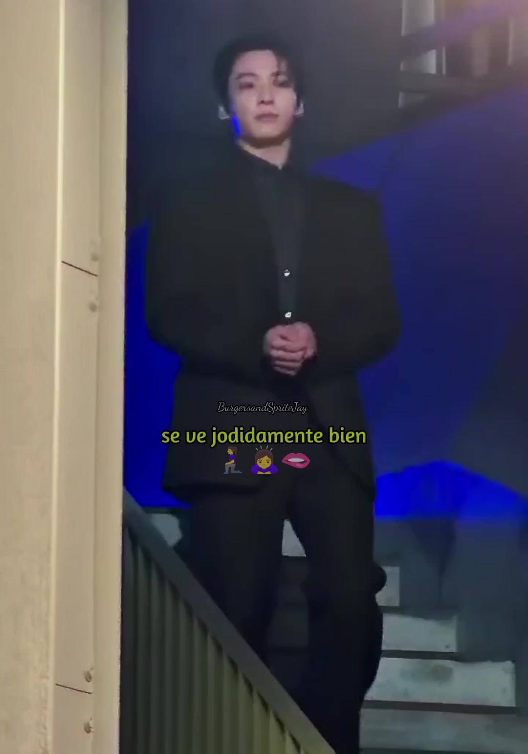 @ツ
