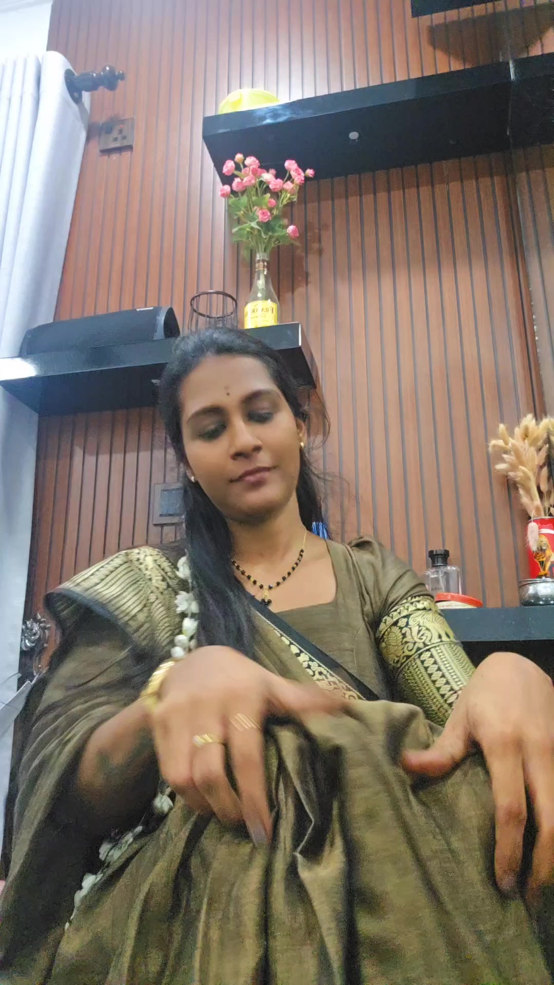 @கறுப்பின் காதலி 🍂🖤